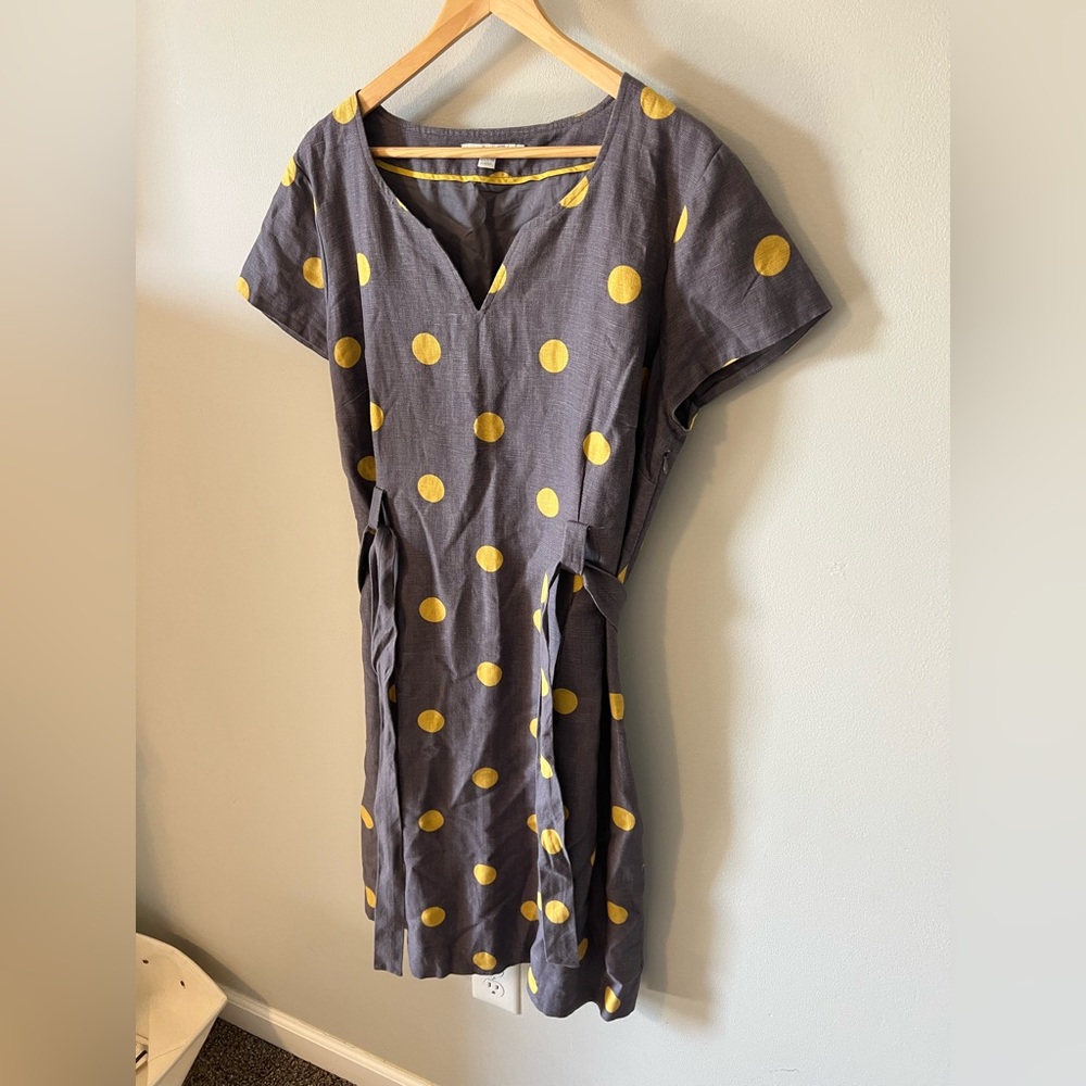 Boden Gray Midi Dress with Yellow Polka Dots and Belt - Picture 5 of 11